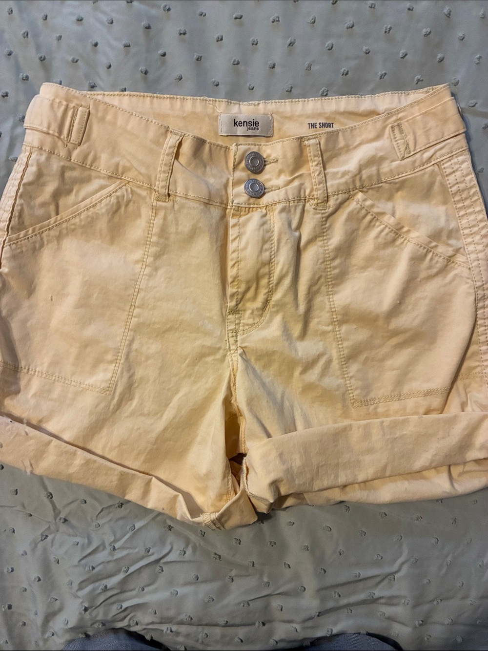 Kensie High-Rise Rolled Hem Shorts in Pale Yellow